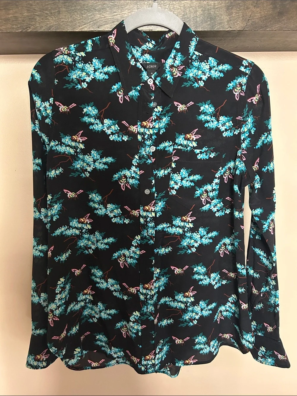 J. Crew Women’s silk, classic fit boy shirt in botanical bees 🐝 print